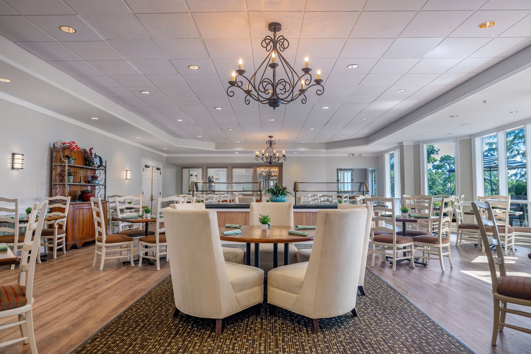 Cypress Bend Resort, a Wyndham Hotel restaurant in Many, Louisiana