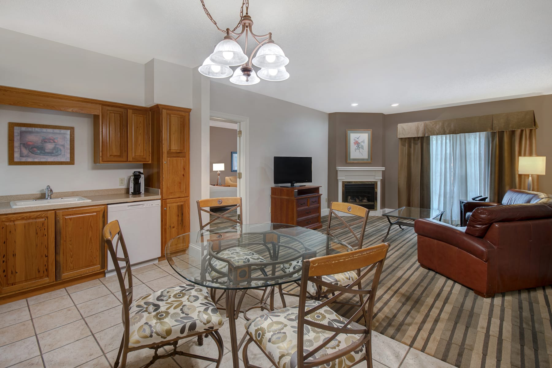 Cypress Bend Resort, a Wyndham Hotel suite in Many, Louisiana