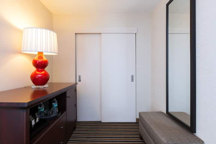 Guest room at the Wyndham Boston Beacon Hill in Boston, Massachusetts