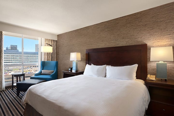 Guest room at the Wyndham Boston Beacon Hill in Boston, Massachusetts