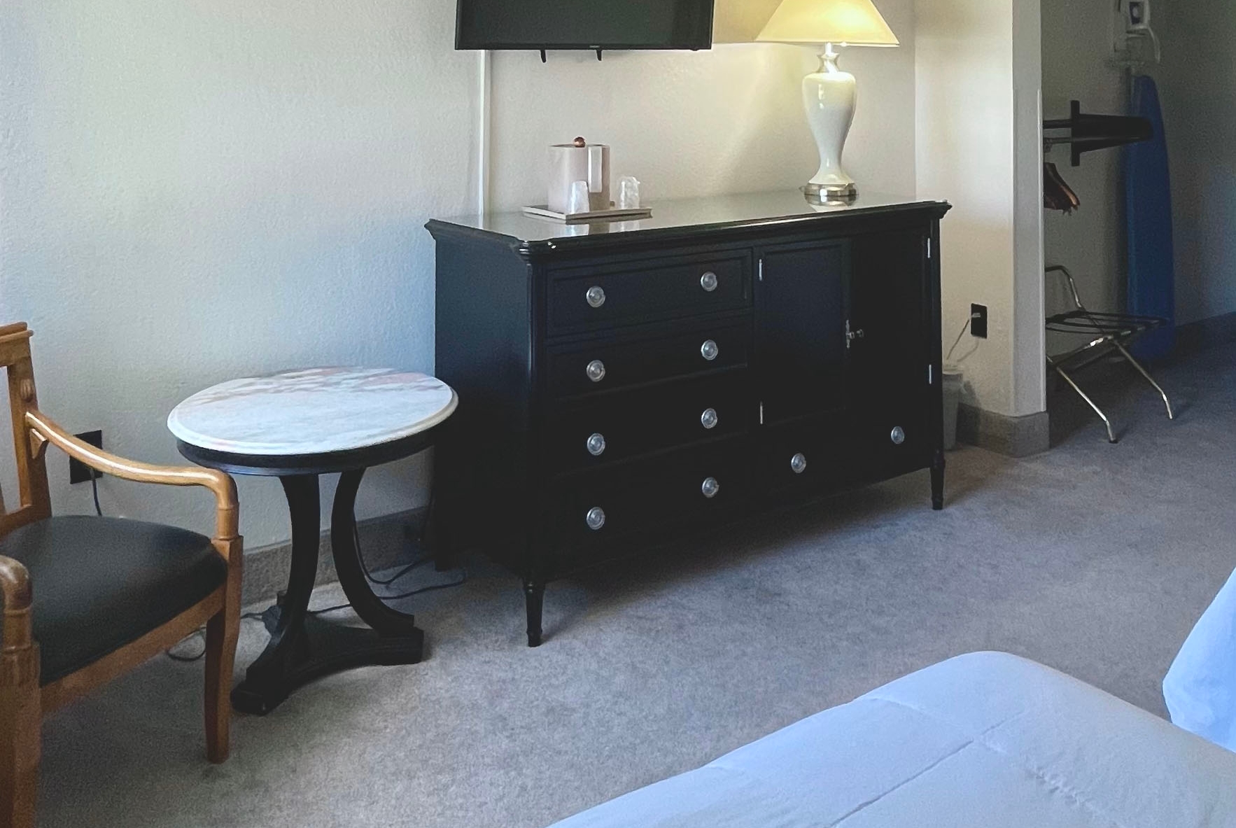 Guest room at the Bay Valley Resort & Conference Center in Bay City, Michigan