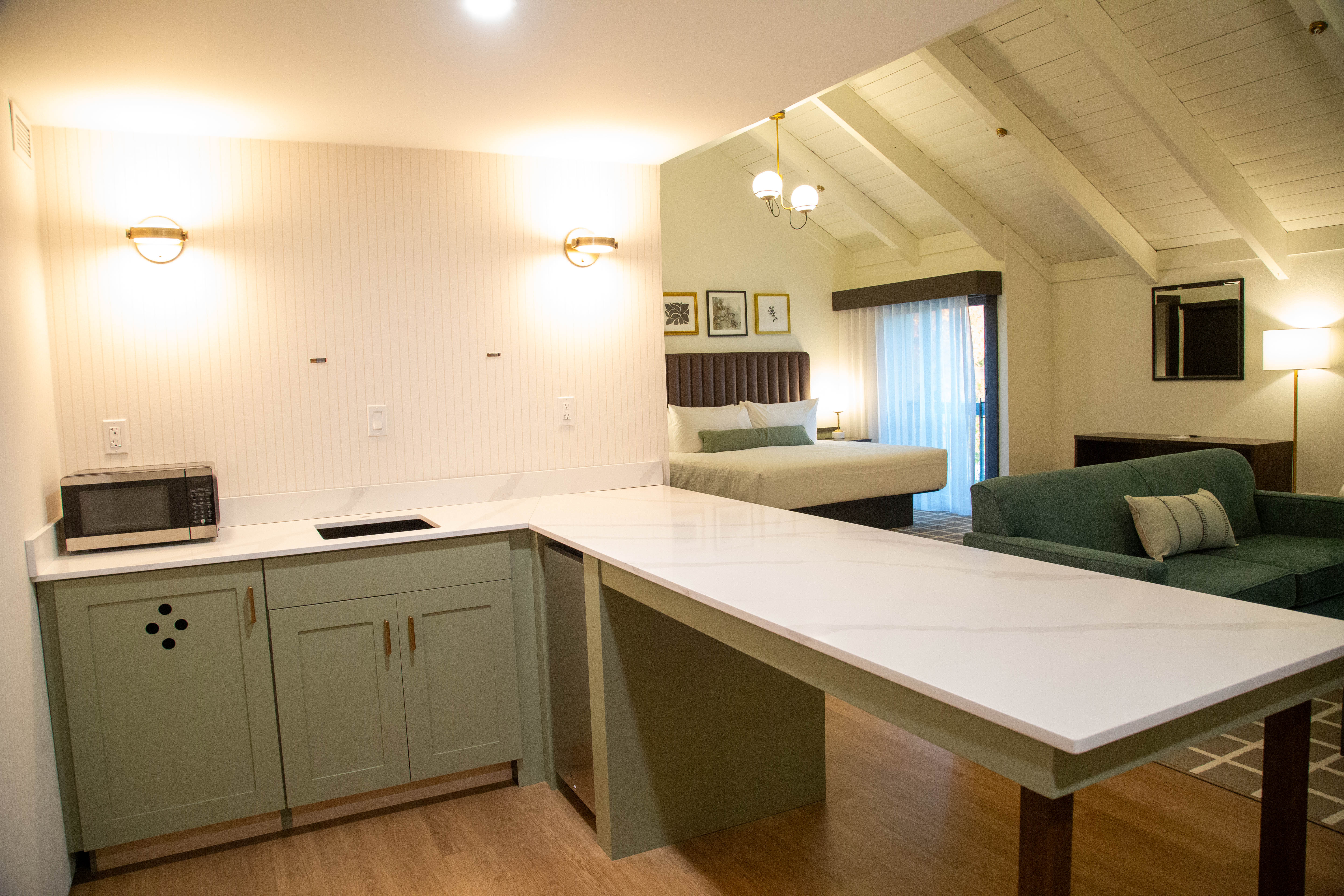 Guest room at the Bay Valley Resort in Bay City, Michigan