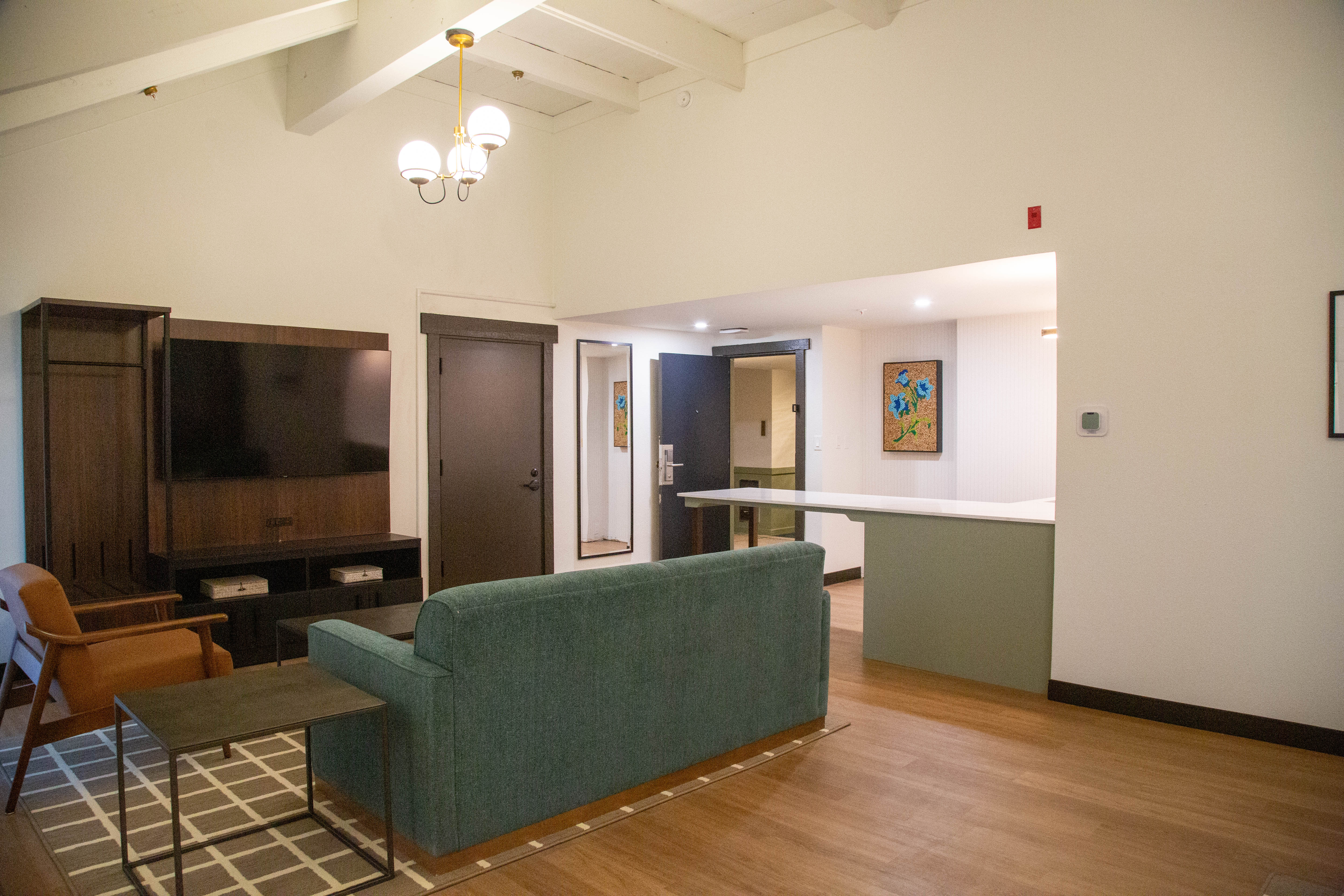 Guest room at the Bay Valley Resort in Bay City, Michigan