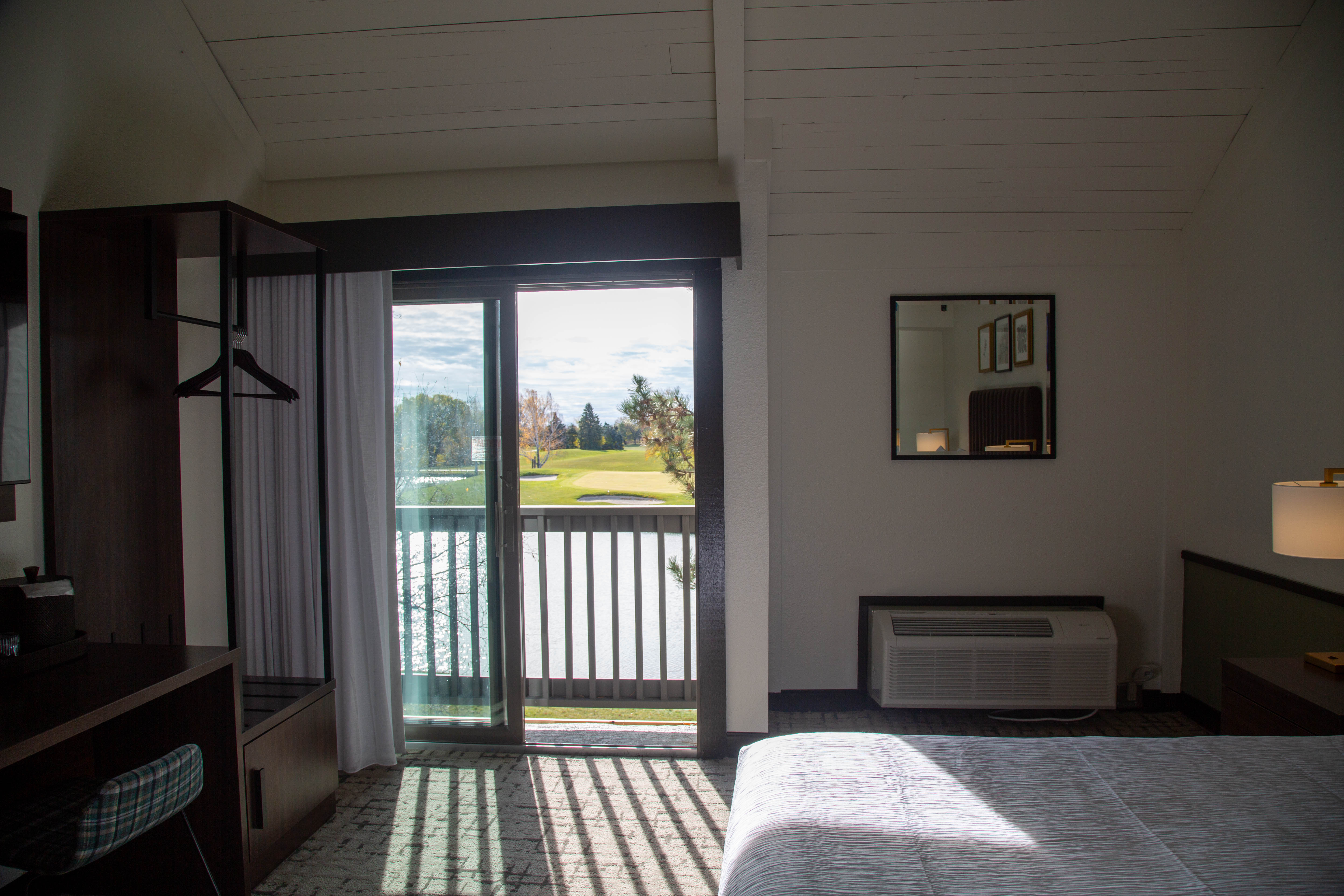 Guest room at the Bay Valley Resort in Bay City, Michigan