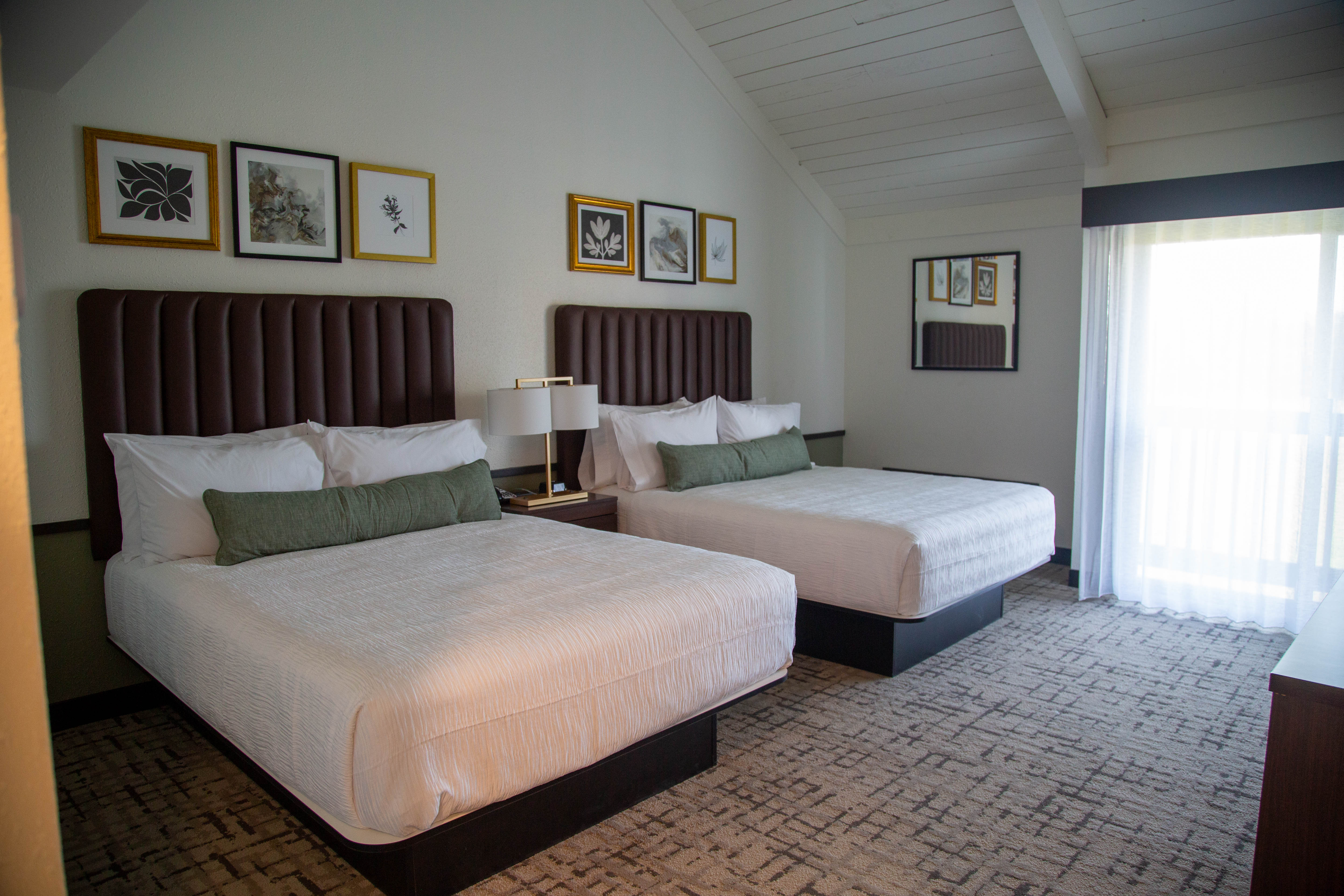 Guest room at the Bay Valley Resort in Bay City, Michigan