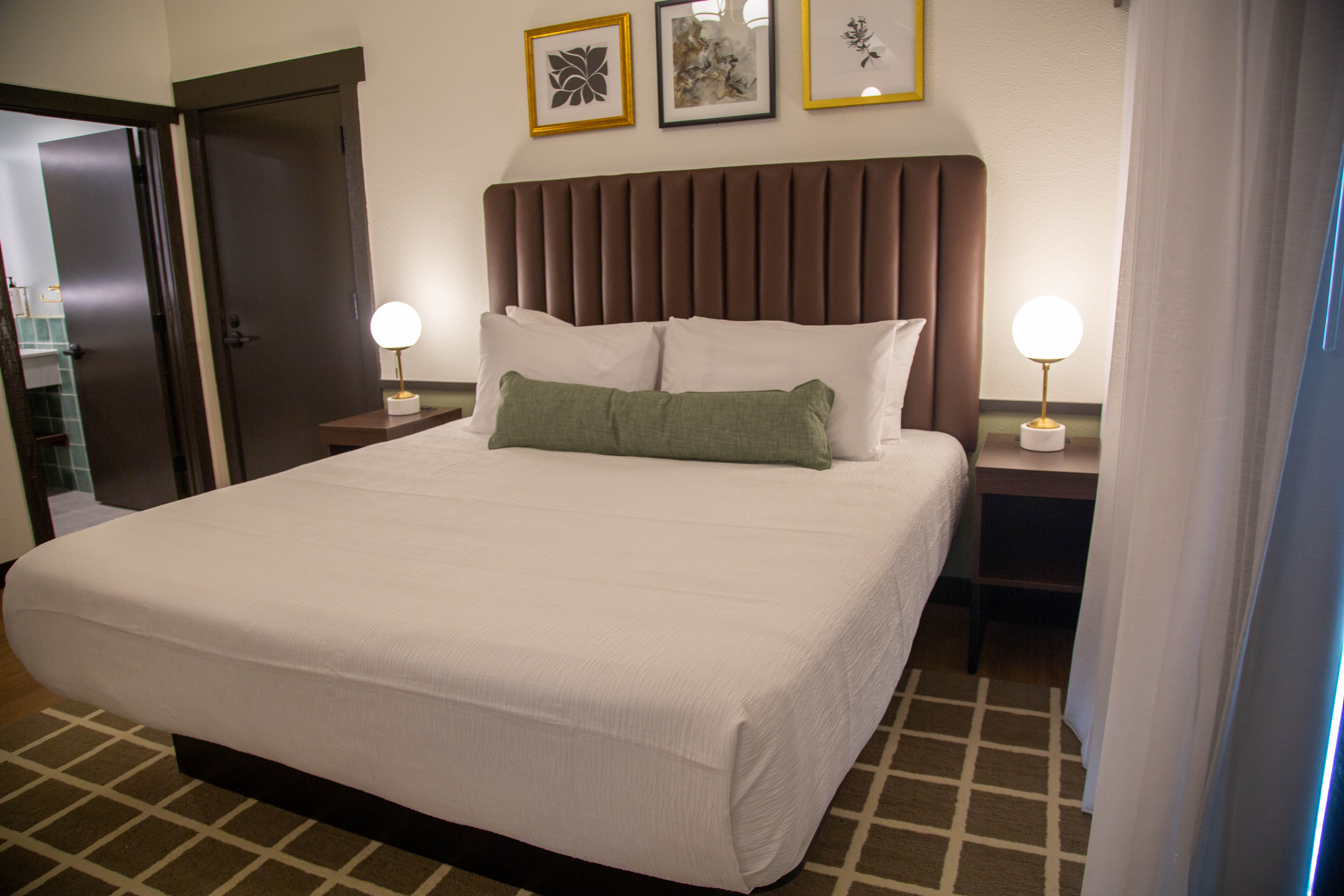 Guest room at the Bay Valley Resort in Bay City, Michigan