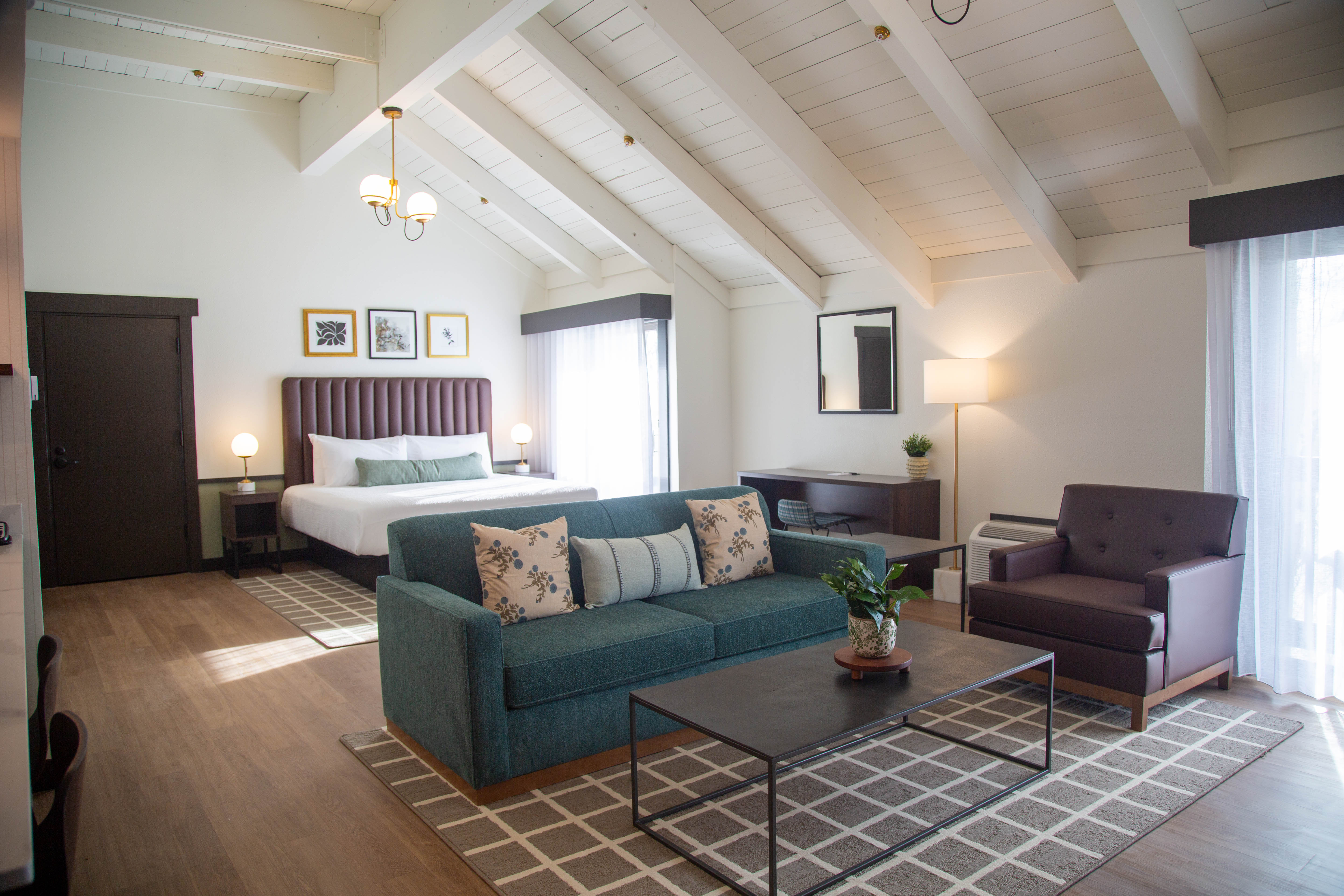 Guest room at the Bay Valley Resort in Bay City, Michigan
