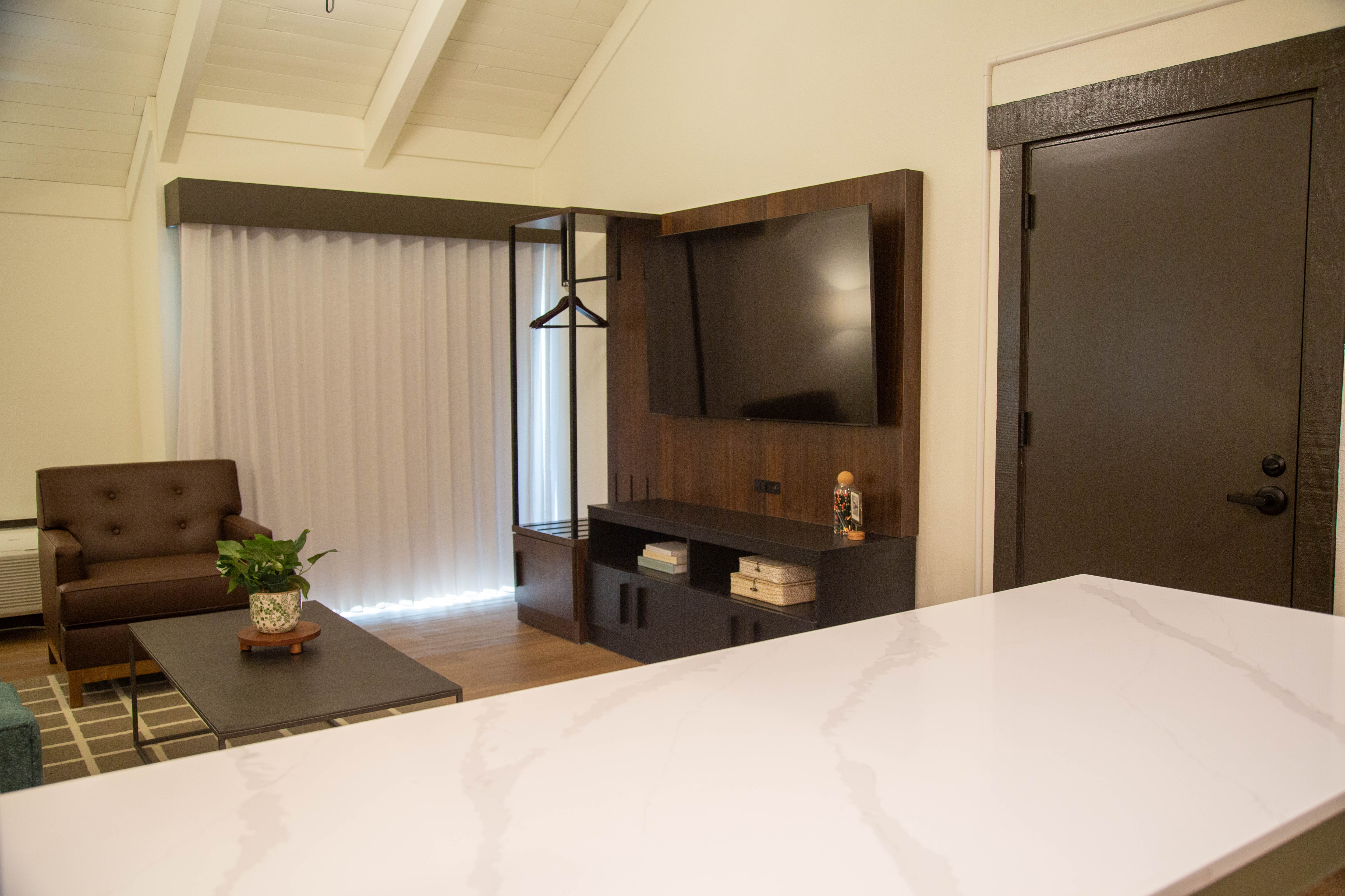 Guest room at the Bay Valley Resort in Bay City, Michigan