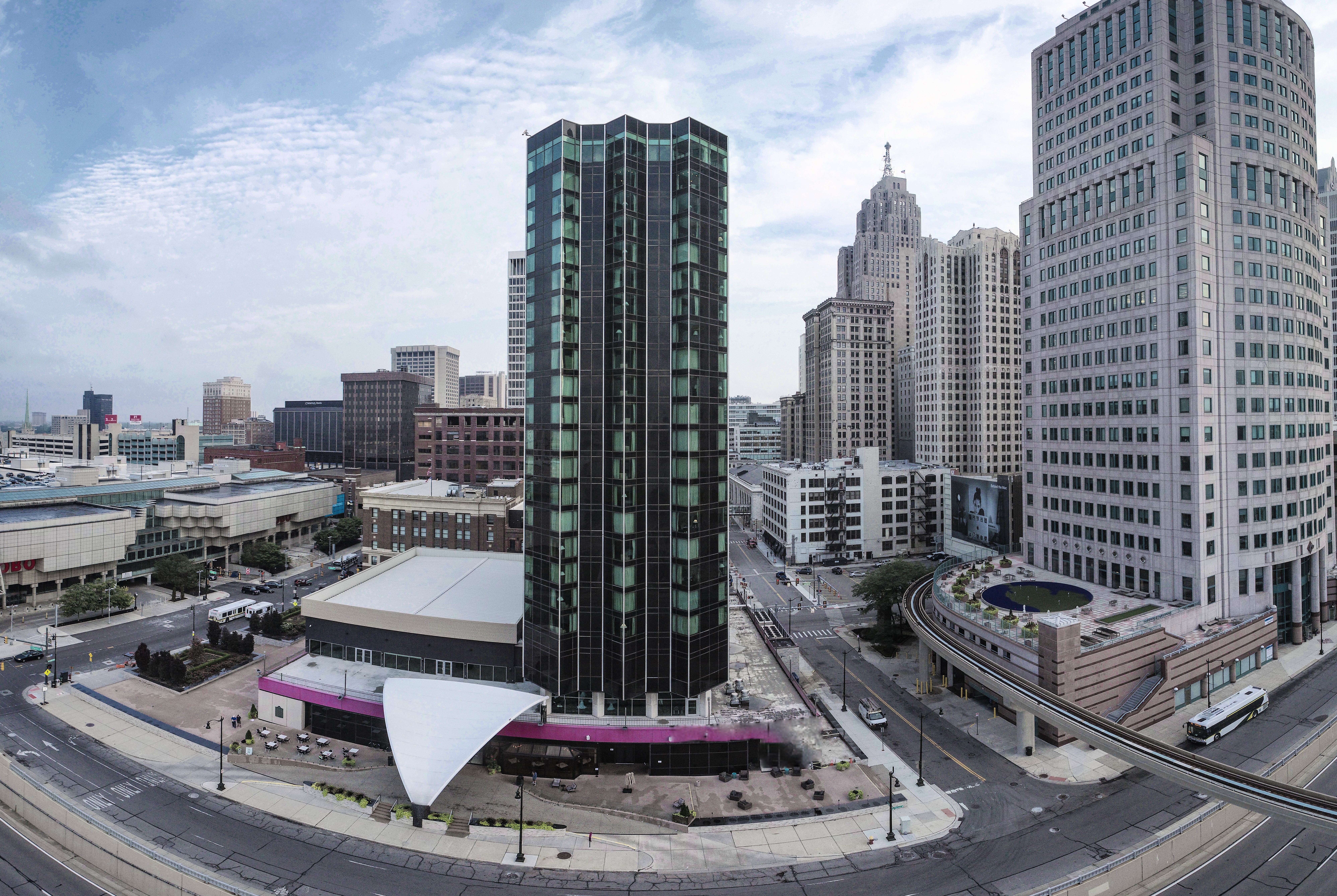 Exterior of Fort Pontchartrain Detroit, a Wyndham Hotel hotel in Detroit, Michigan