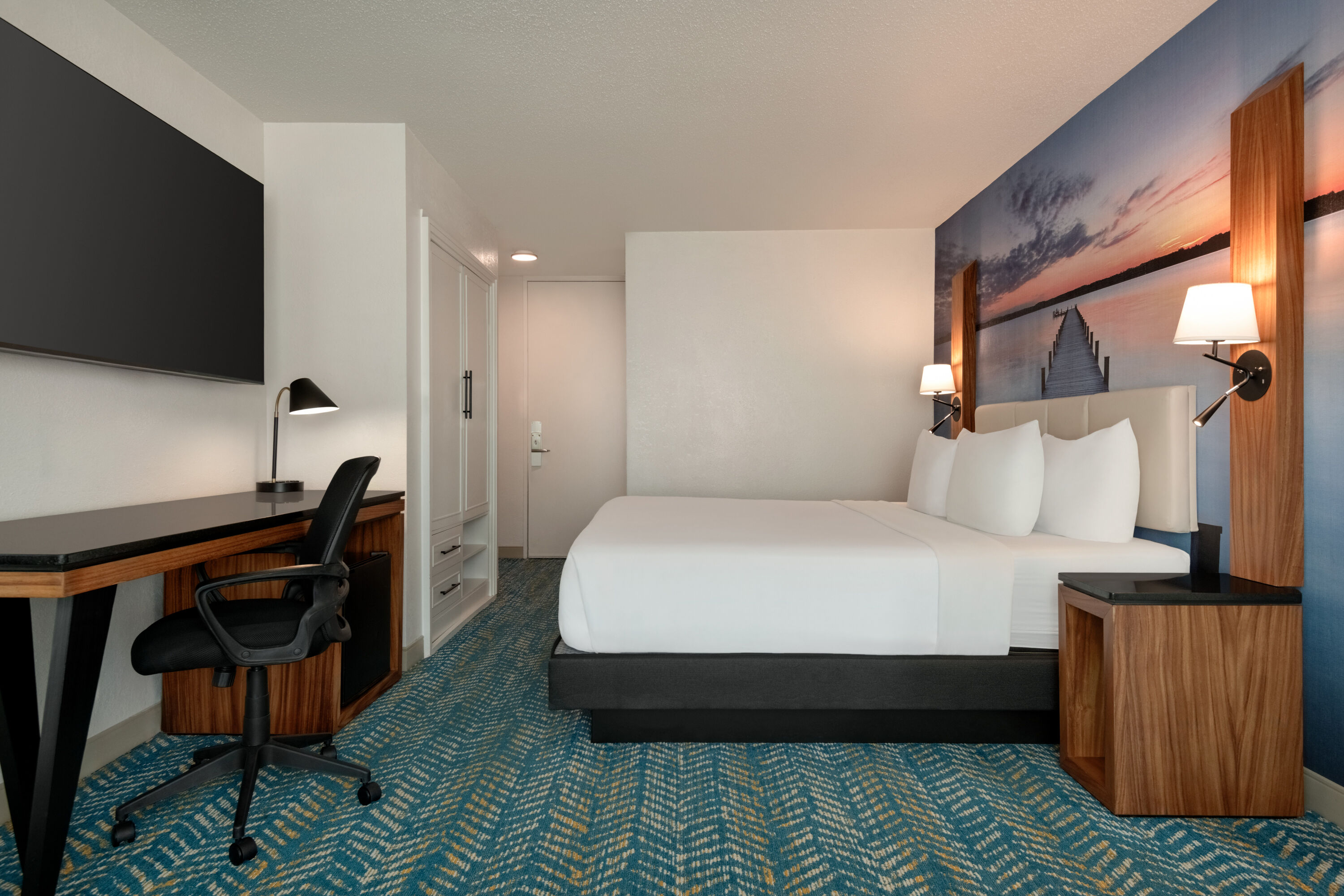 Guest room at the Fort Pontchartrain Detroit, a Wyndham Hotel in Detroit, Michigan