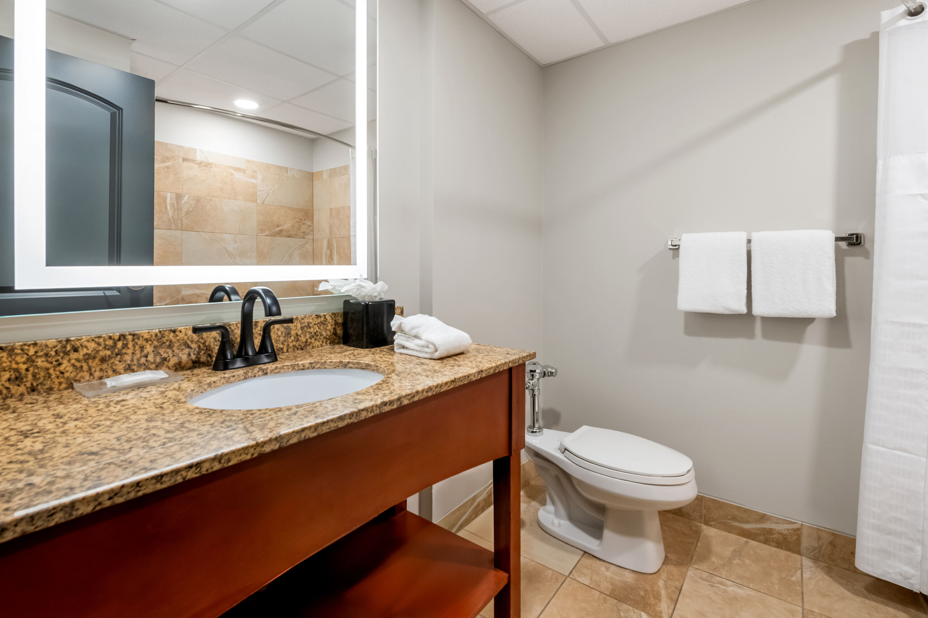 Guest room bath at the Wyndham Bloomington - Mall of America in Bloomington, Minnesota