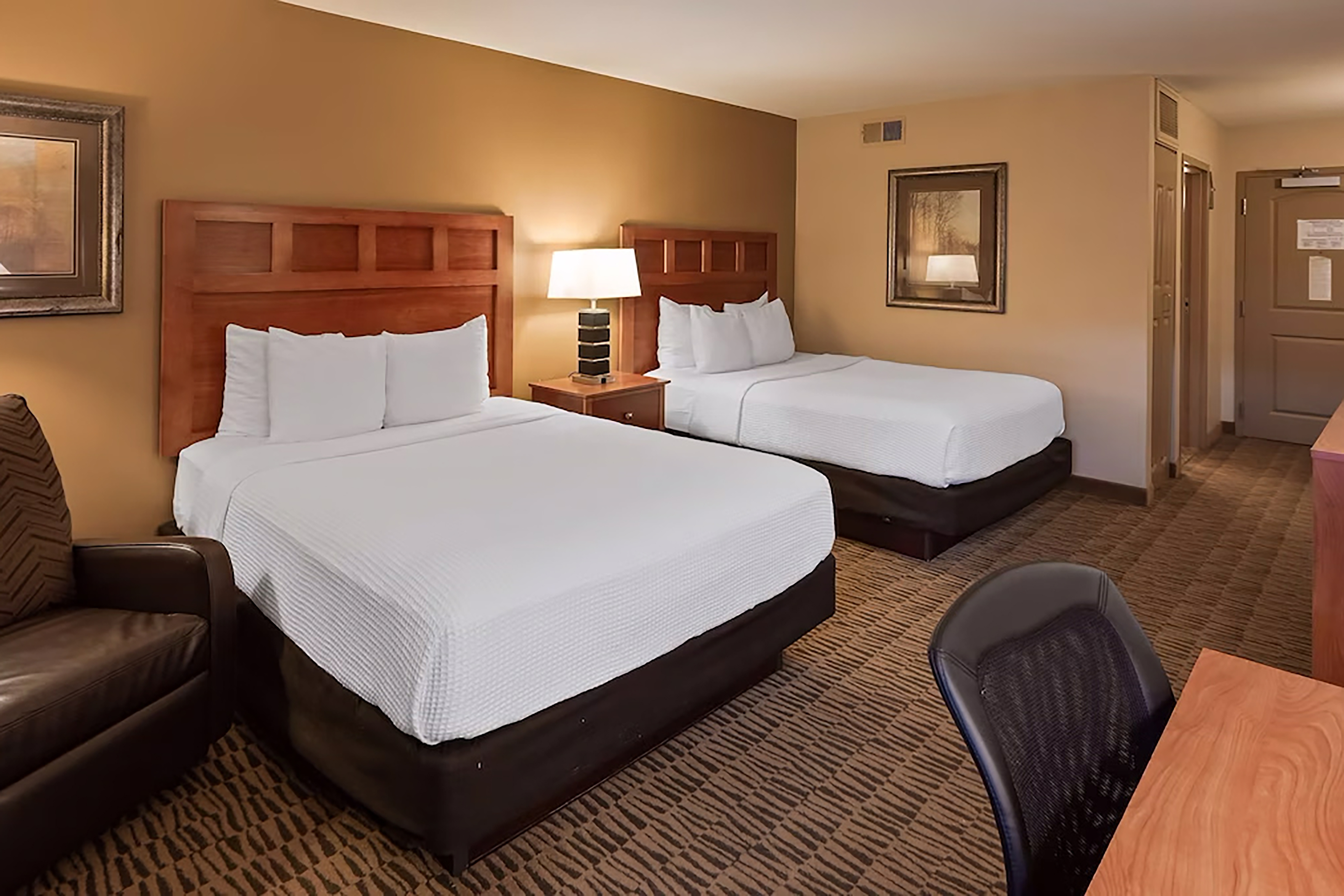 Guest room at the Wyndham Bloomington - Mall of America in Bloomington, Minnesota
