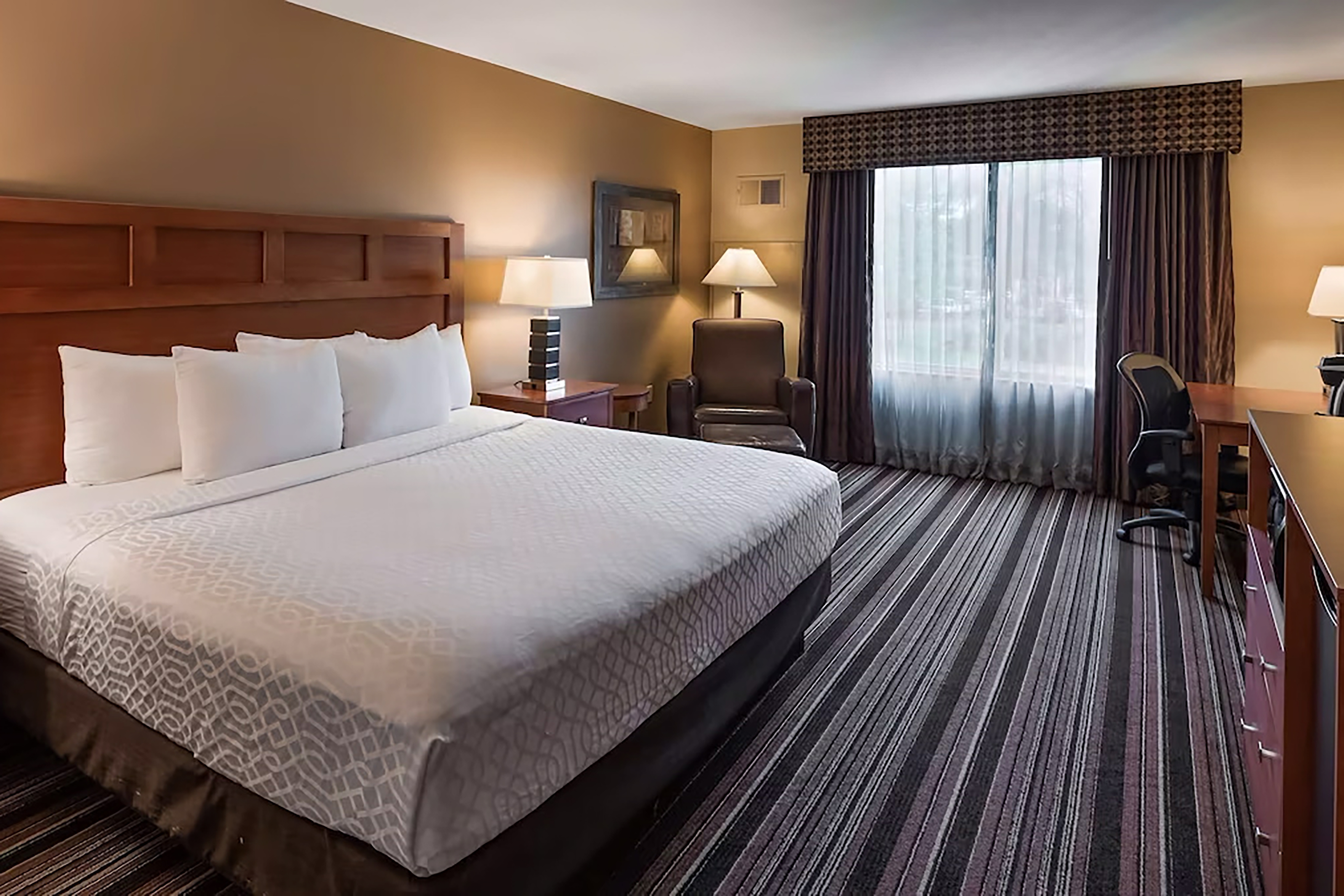 Guest room at the Wyndham Bloomington - Mall of America in Bloomington, Minnesota