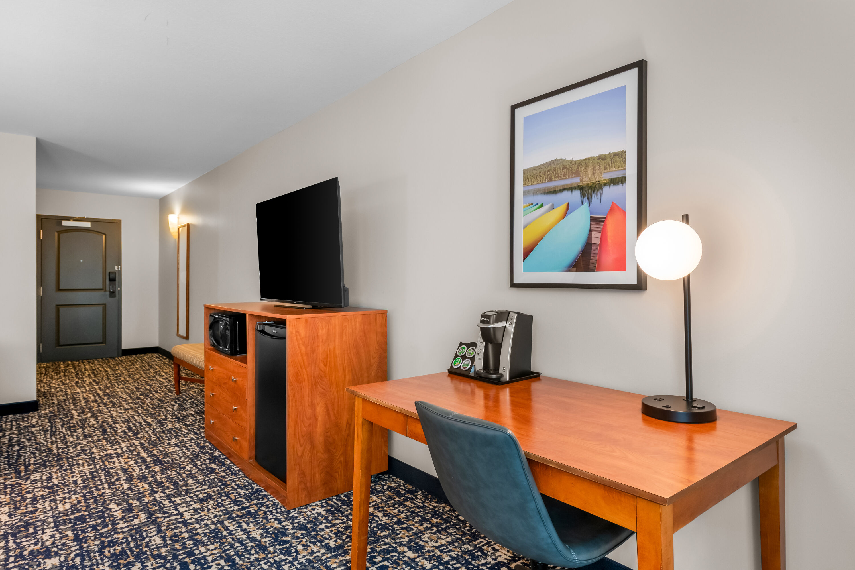 Double bed guest room at the Wyndham Bloomington - Mall of America in Bloomington, Minnesota