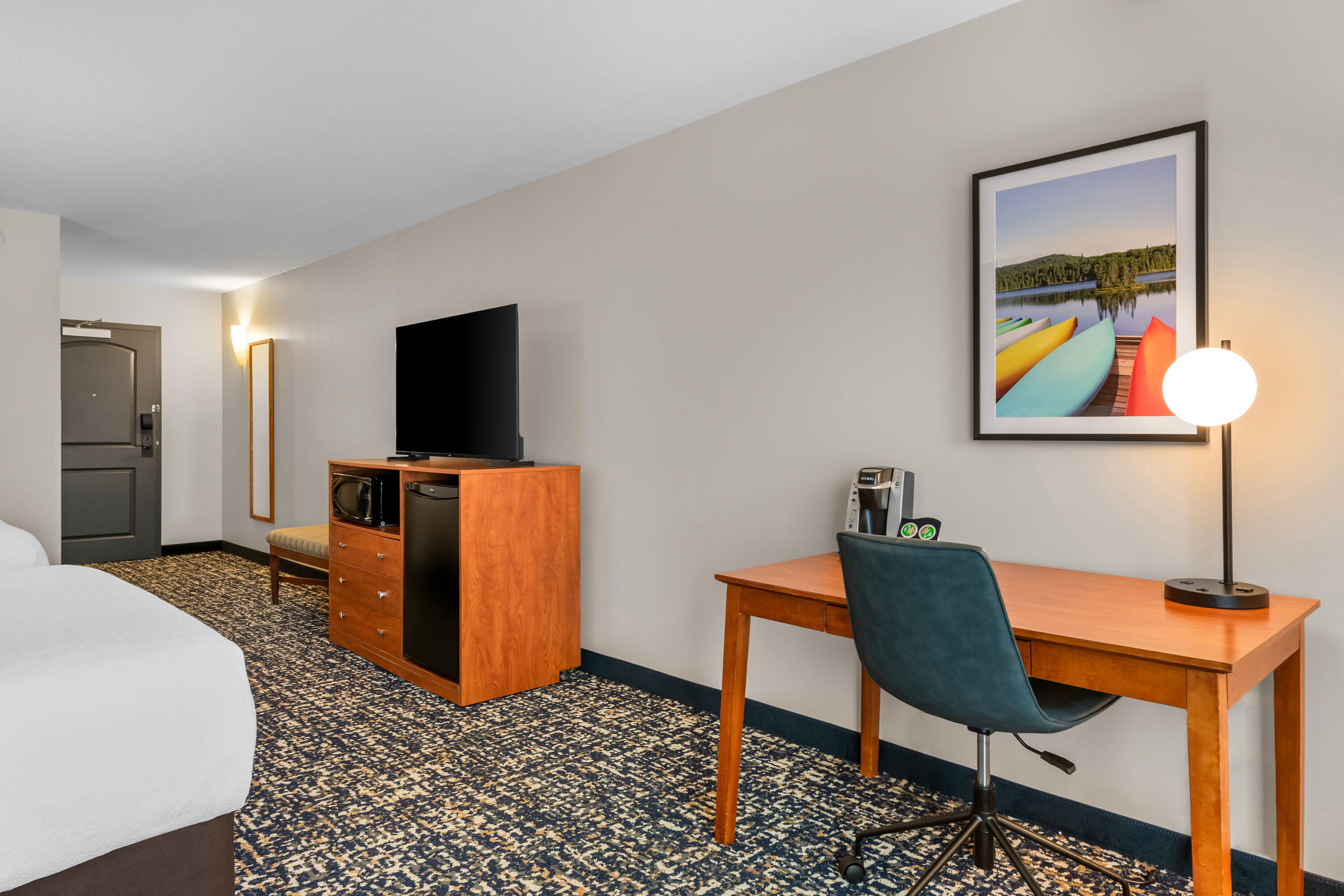 Double bed guest room at the Wyndham Bloomington - Mall of America in Bloomington, Minnesota