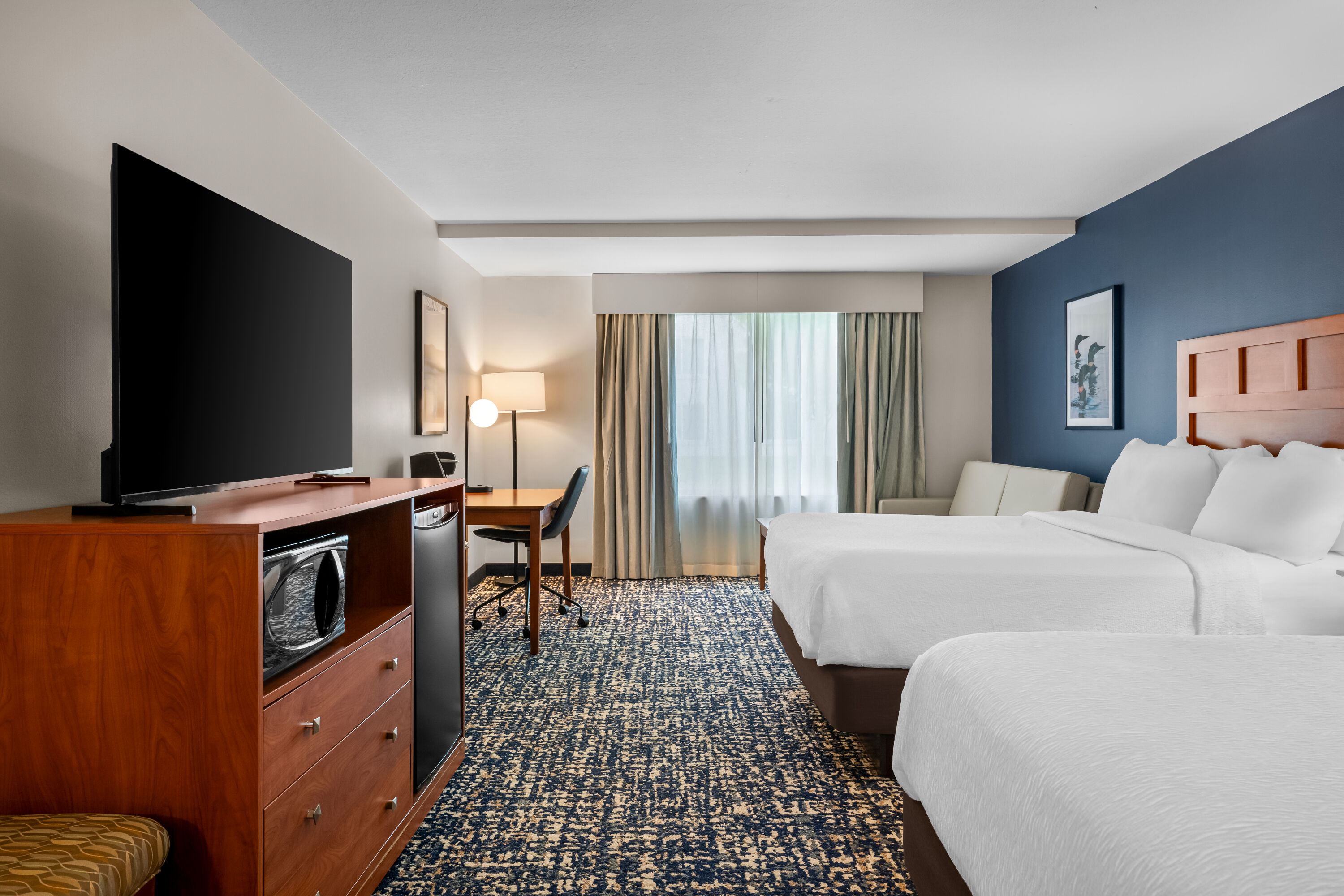 Double bed guest room at the Wyndham Bloomington - Mall of America in Bloomington, Minnesota