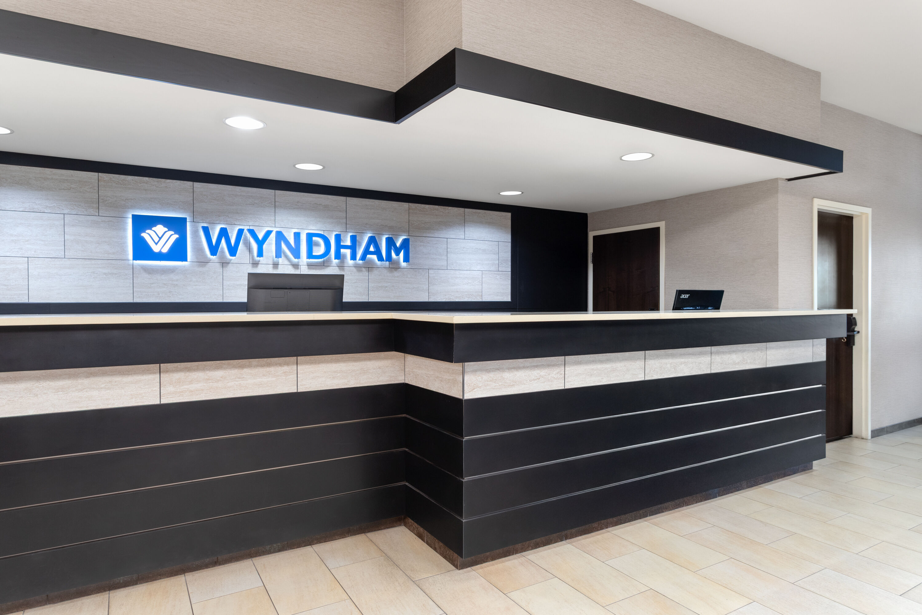 Wyndham Minneapolis South/Burnsville reception in Burnsville, Minnesota