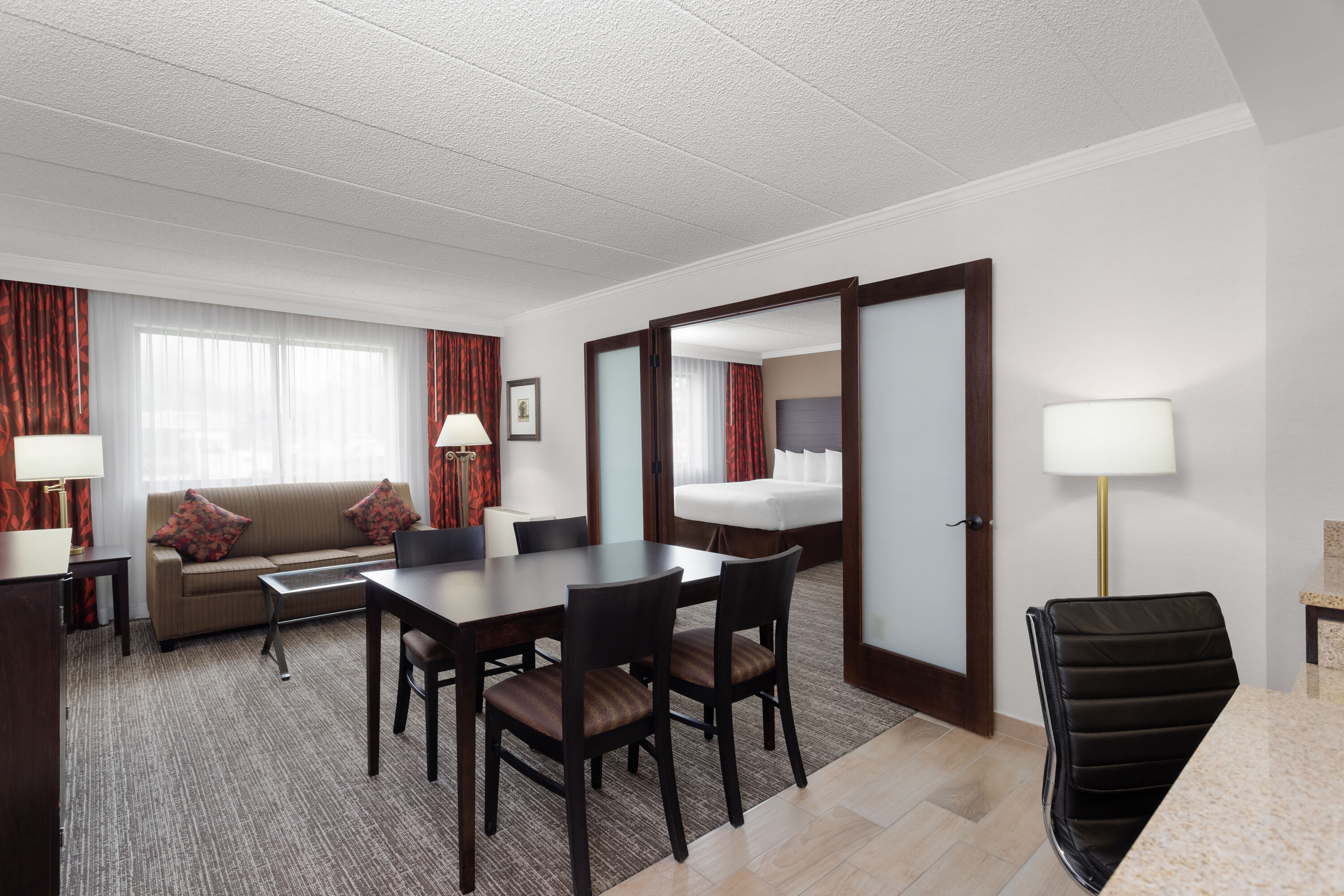 Wyndham Minneapolis South/Burnsville suite in Burnsville, Minnesota