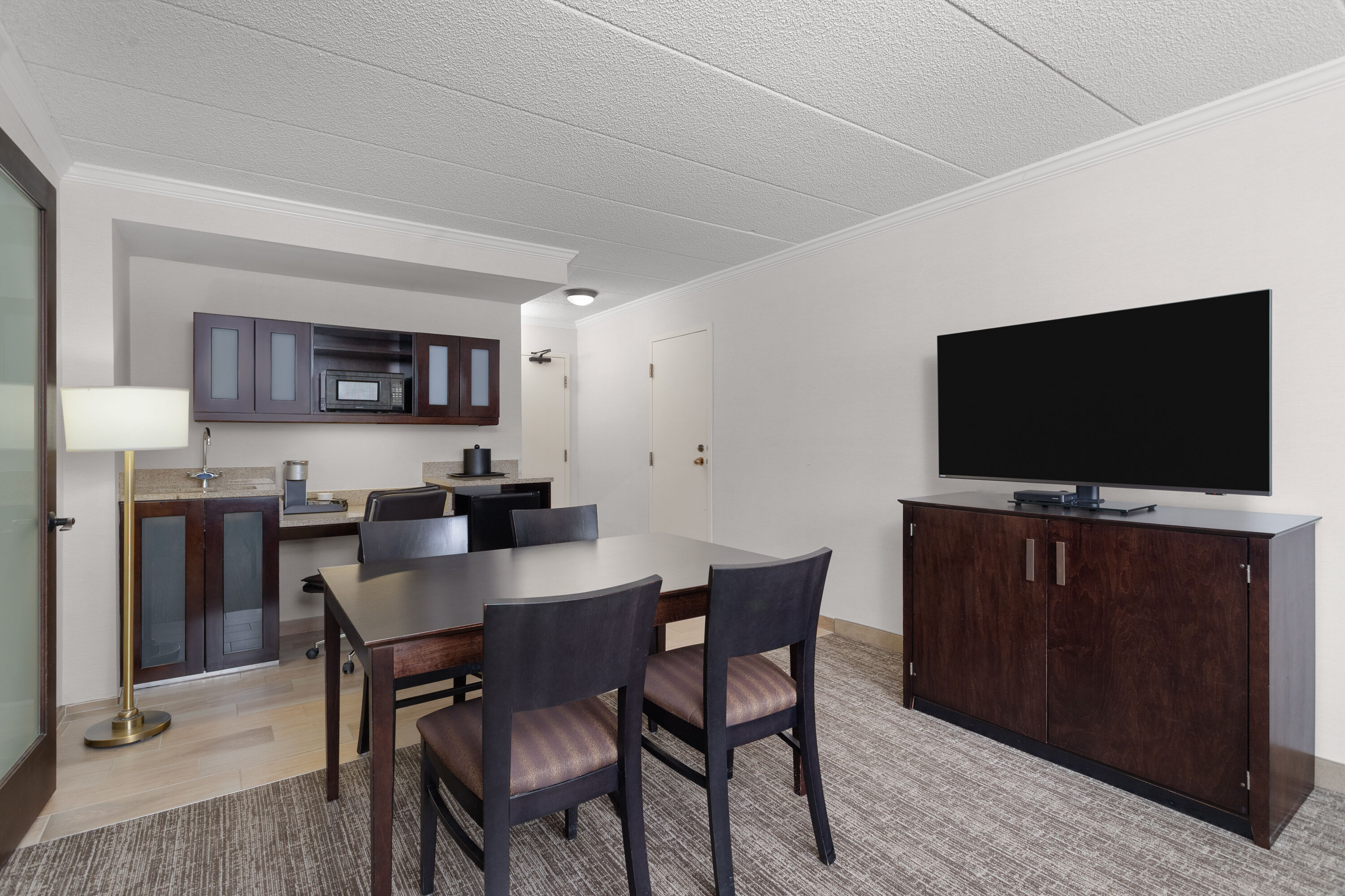 Wyndham Minneapolis South/Burnsville suite in Burnsville, Minnesota