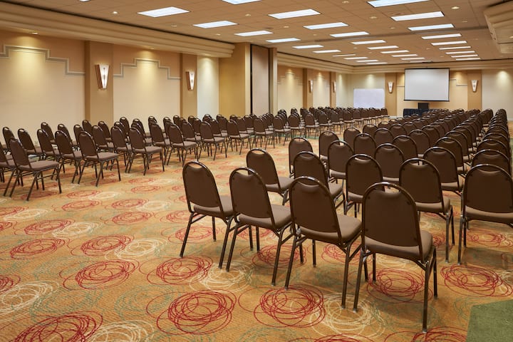 Meeting room at Wyndham Executive Center Columbia in Columbia, Missouri