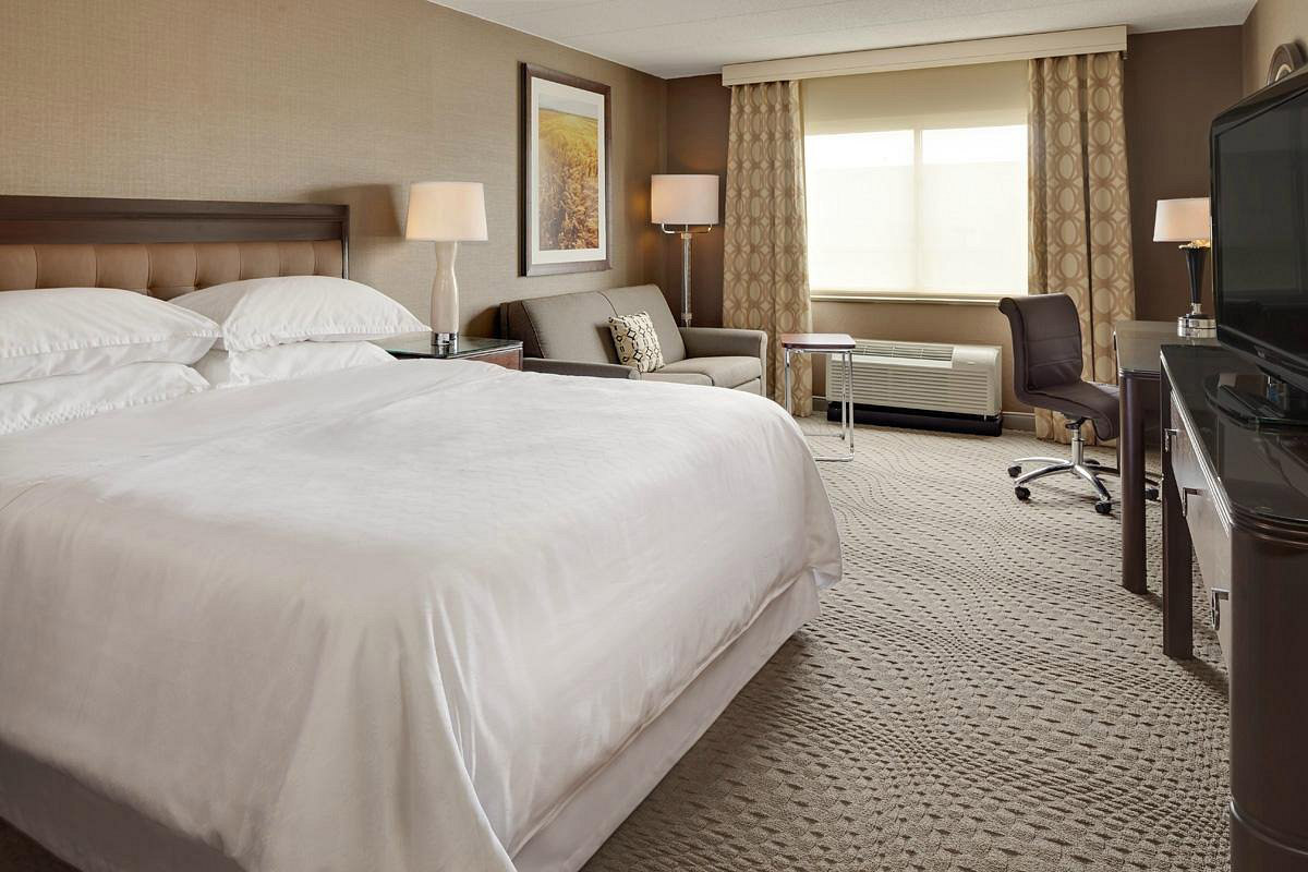 Guest room at the Wyndham Omaha/West Dodge in Omaha, Nebraska
