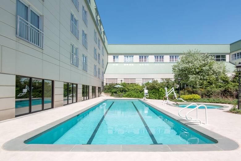 Pool at the Wyndham Hamilton Park Hotel and Conference Center in Florham Park, New Jersey