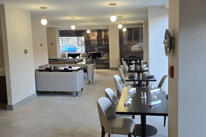Wyndham Rochester Downtown restaurant in Rochester, New York