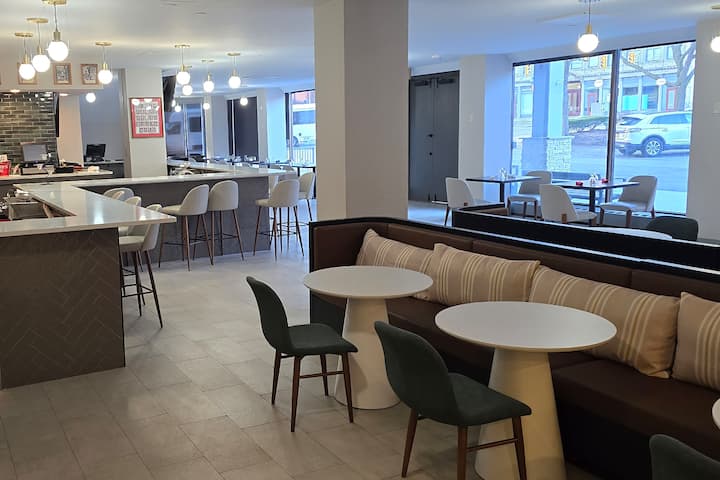 Wyndham Rochester Downtown restaurant in Rochester, New York