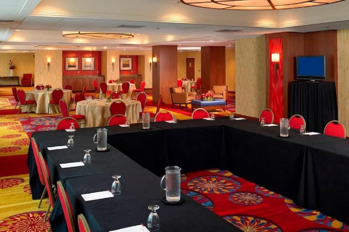 Meeting room at Wyndham Cleveland Airport in Cleveland, Ohio