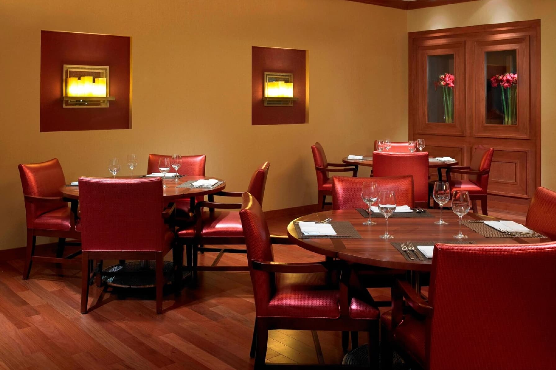 Wyndham Cleveland Airport restaurant in Cleveland, Ohio