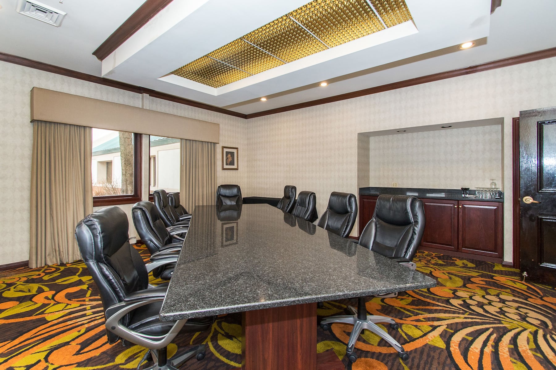 Board room at Wyndham Independence in Independence, Ohio
