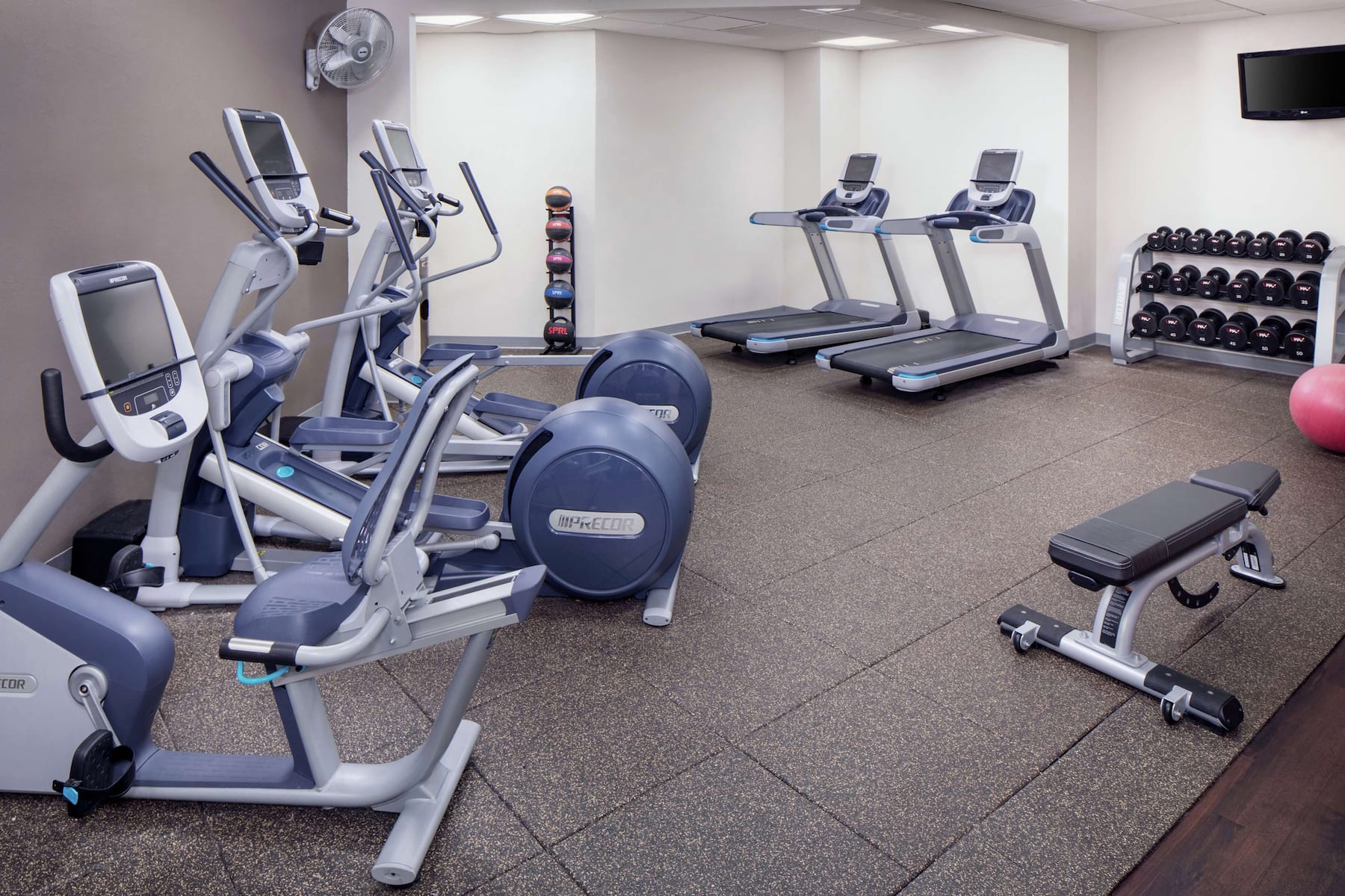 Fitness room at Wyndham Independence in Independence, Ohio