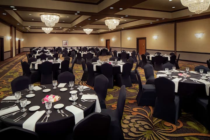 Meeting room at Wyndham Independence in Independence, Ohio