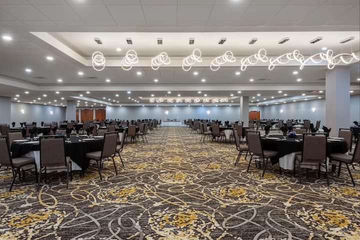 Wyndham Lancaster Resort and Convention Center ballroom in Lancaster, Pennsylvania