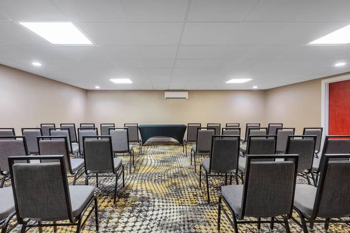 Meeting room at Wyndham Lancaster Resort and Convention Center in Lancaster, Pennsylvania