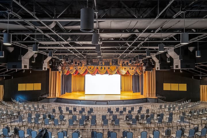Theatre meeting room at Wyndham Lancaster Resort and Convention Center in Lancaster, Pennsylvania
