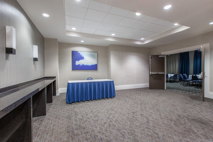 Reception meeting room at Wyndham Philadelphia Historic District in Philadelphia, Pennsylvania