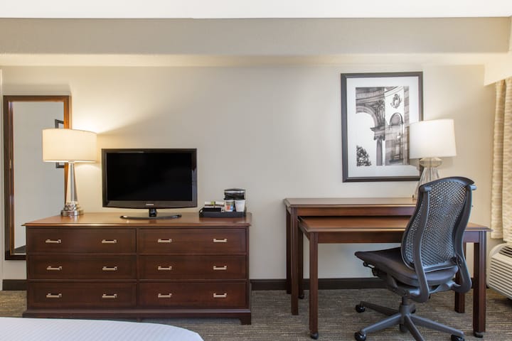 Wyndham Philadelphia Historic District suite in Philadelphia, Pennsylvania