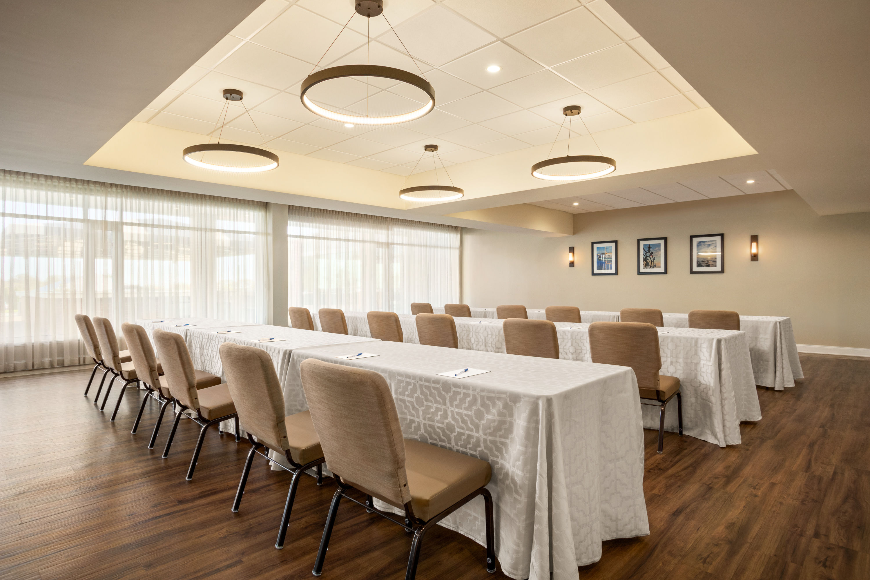 Classroom meeting room at Wyndham Newport Hotel in Middletown, Rhode Island