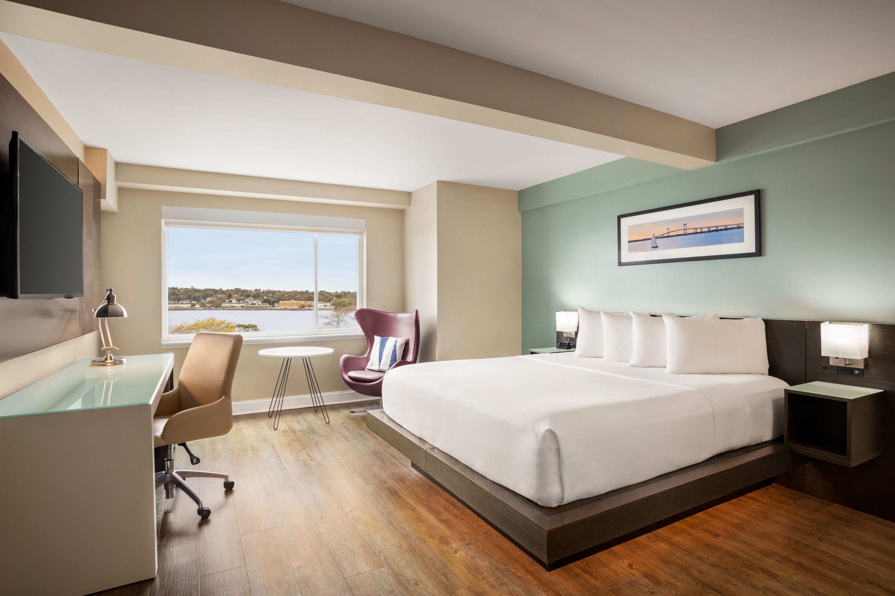 Wyndham Newport Hotel suite in Middletown, Rhode Island