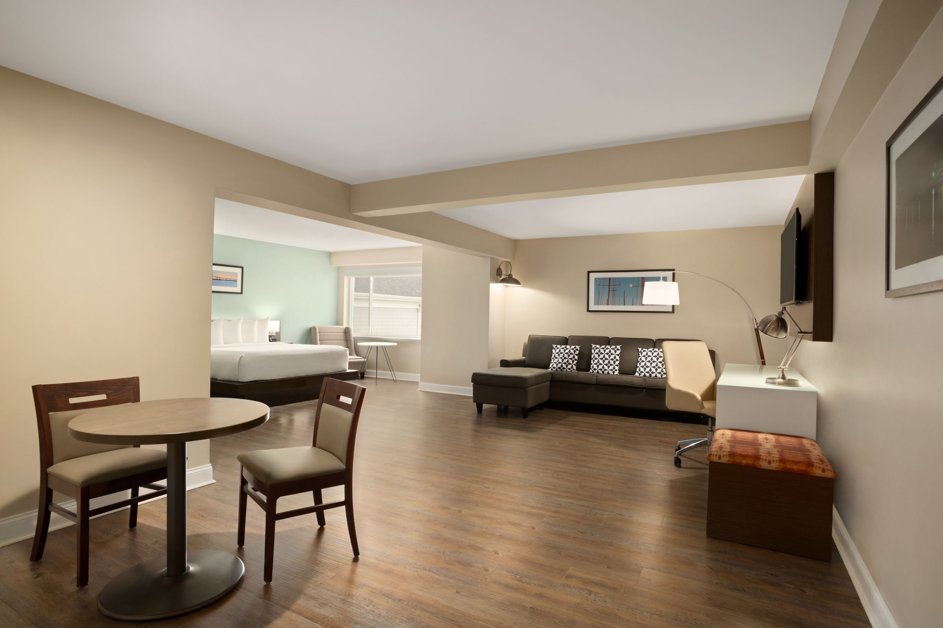 Wyndham Newport Hotel suite in Middletown, Rhode Island