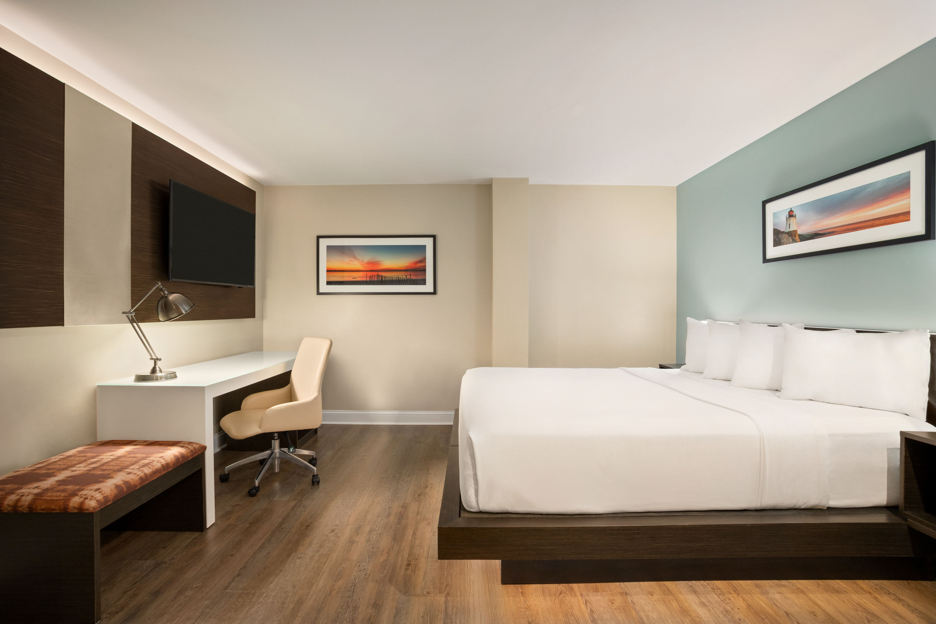 Wyndham Newport Hotel suite in Middletown, Rhode Island