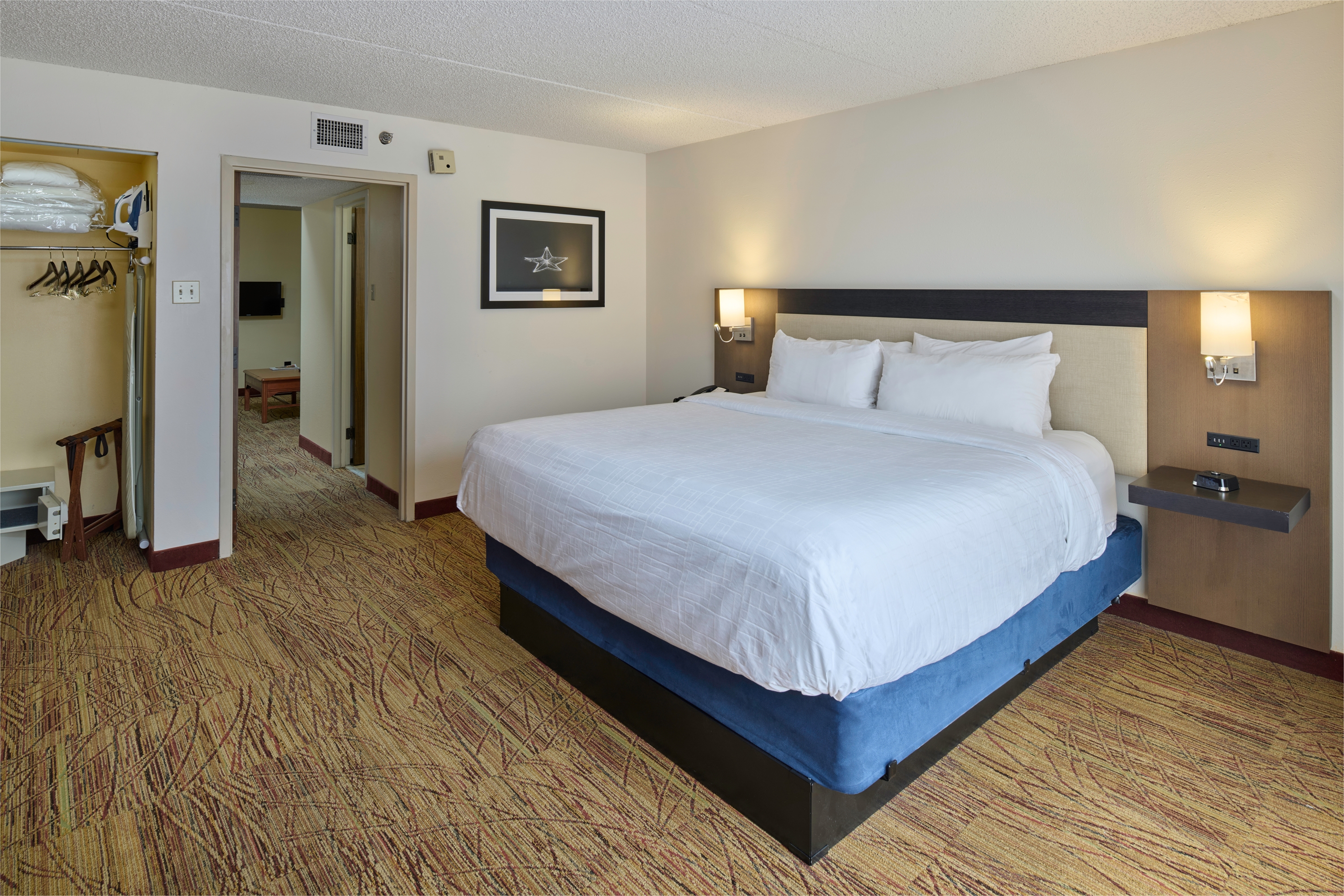 Guest room at the Wyndham El Paso Airport Hotel and Water Park in El Paso, Texas