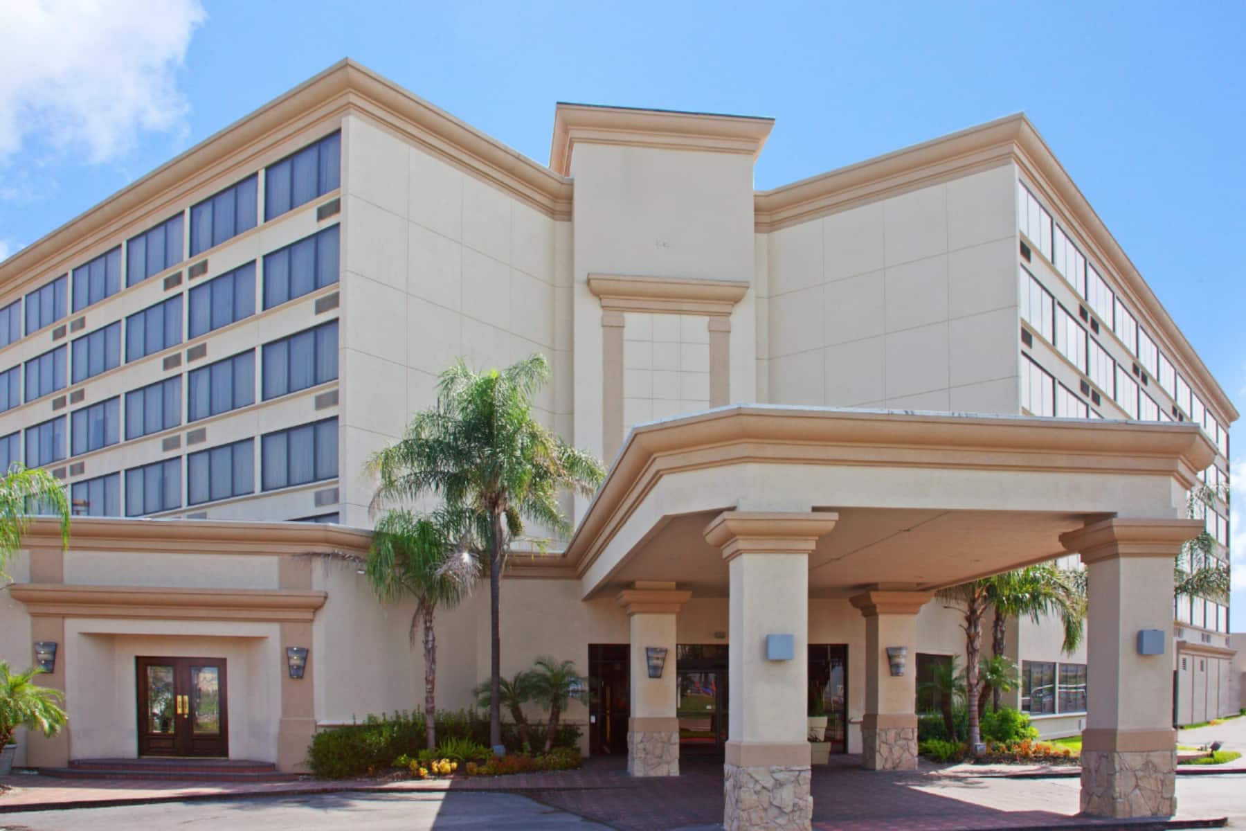 Exterior of Wyndham Houston Hobby Airport hotel in Houston, Texas