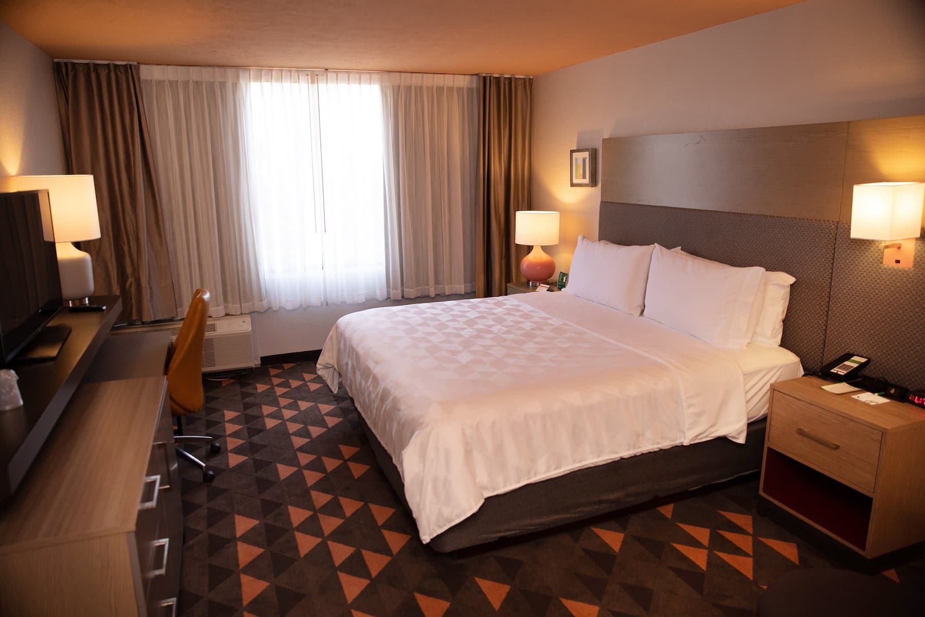 Guest room at the Wyndham Houston Hobby Airport in Houston, Texas