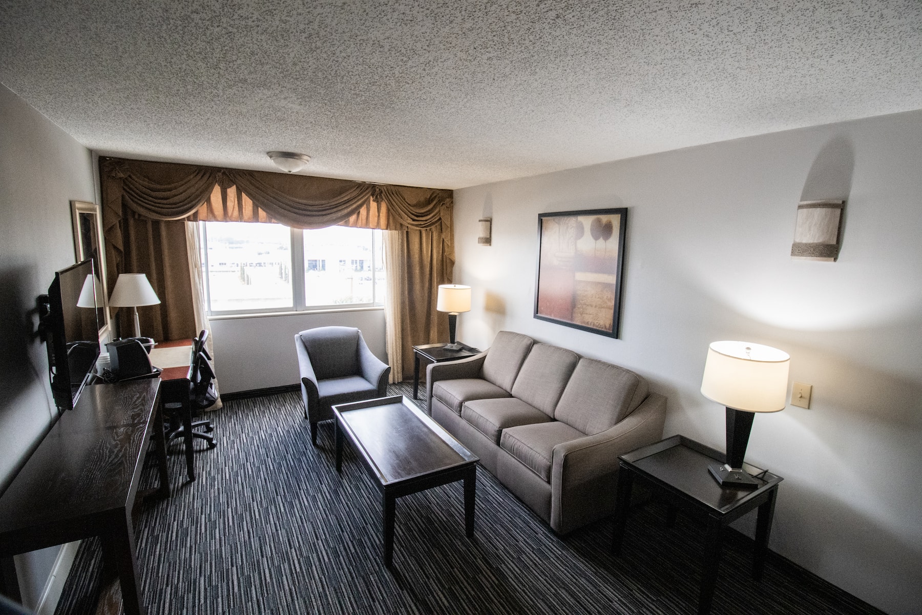 Guest room at the Wyndham Houston near NRG Park/Medical Center in Houston, Texas