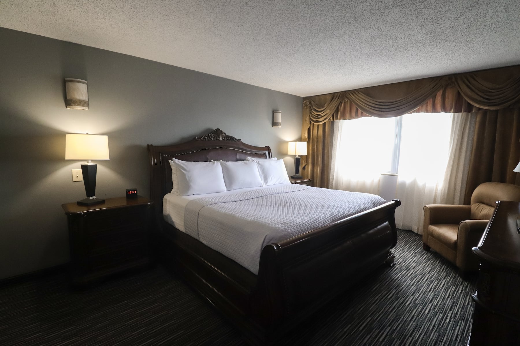 Guest room at the Wyndham Houston near NRG Park/Medical Center in Houston, Texas