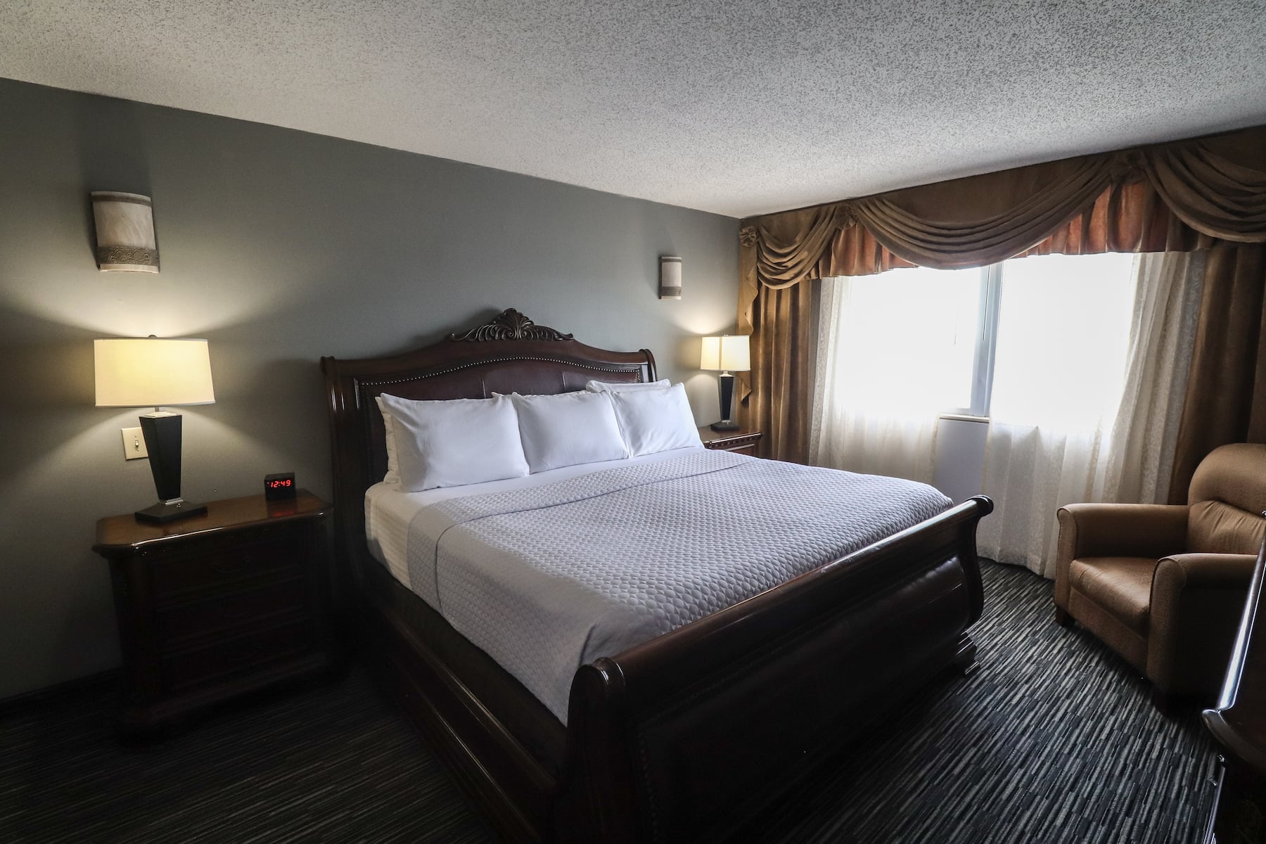 Guest room at the Wyndham Houston near NRG Park/Medical Center in Houston, Texas