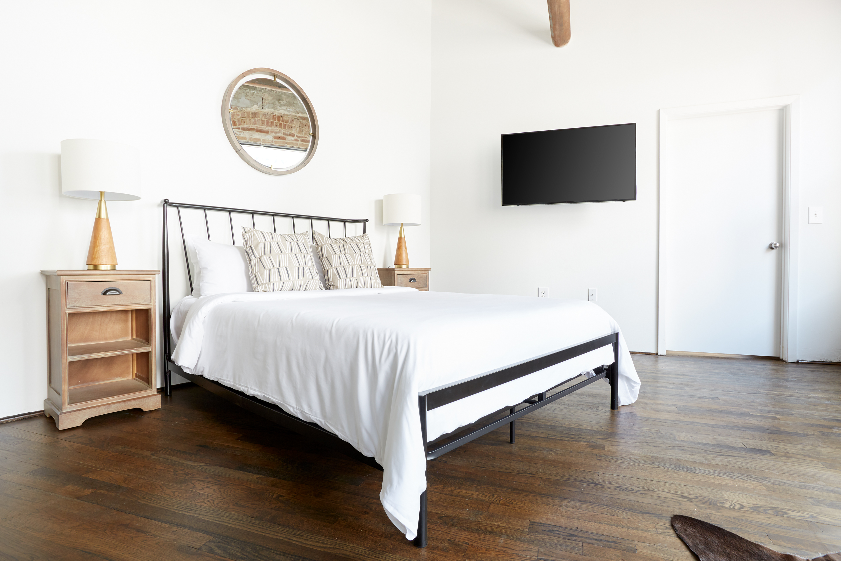 Reside Houston Downtown, a Wyndham Residence suite in Houston, Texas