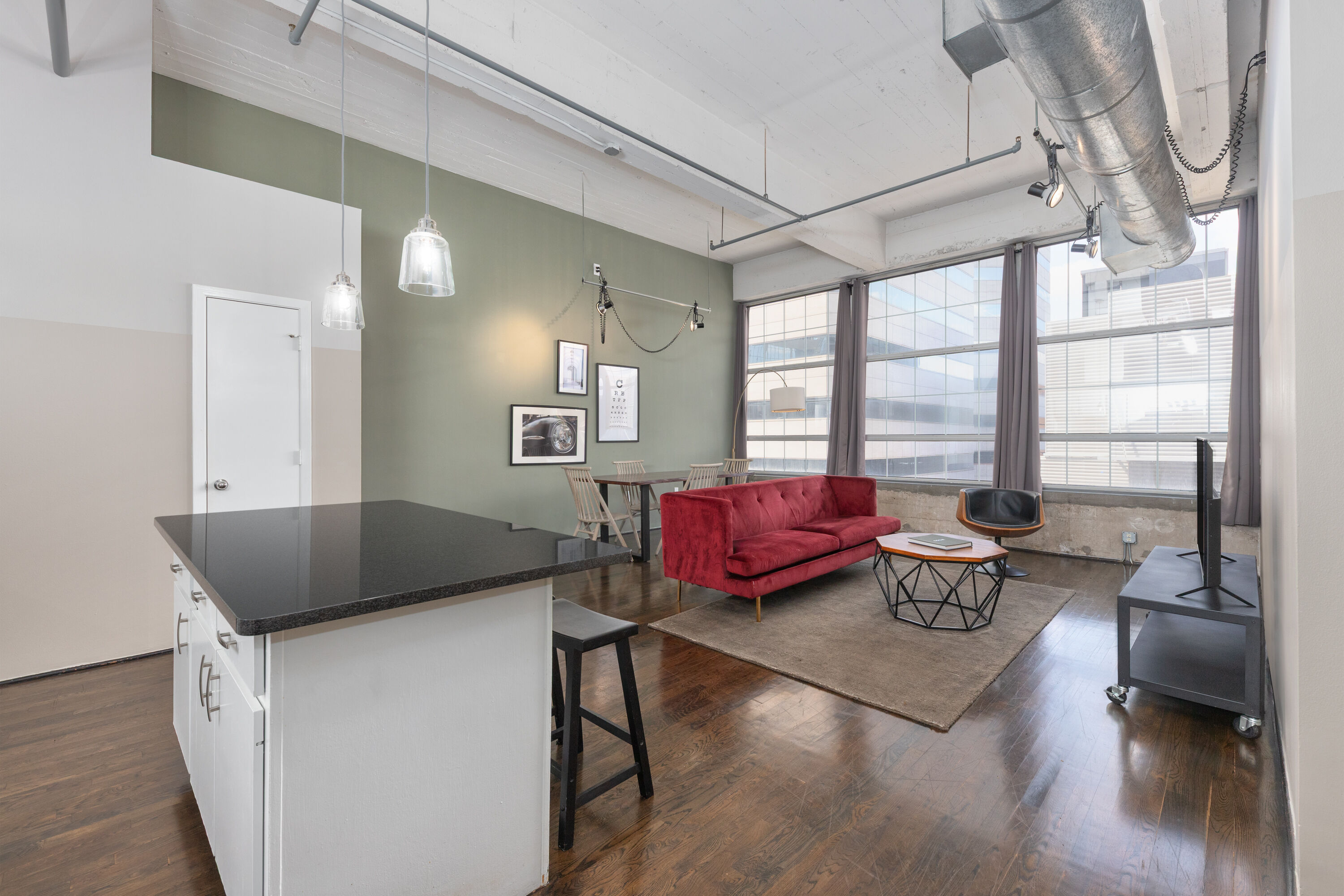 Reside Houston Downtown, a Wyndham Residence suite in Houston, Texas